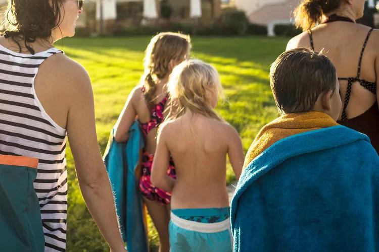 Family Vacation Drama: Aunt Says No to Spoiled Sibling