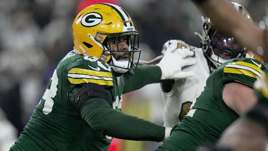 Packers’ O-line shakeup: Walker’s job at risk