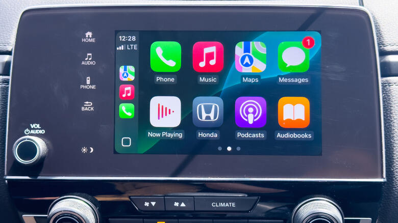 AirPods Meet CarPlay: Game Changer or Gimmick?