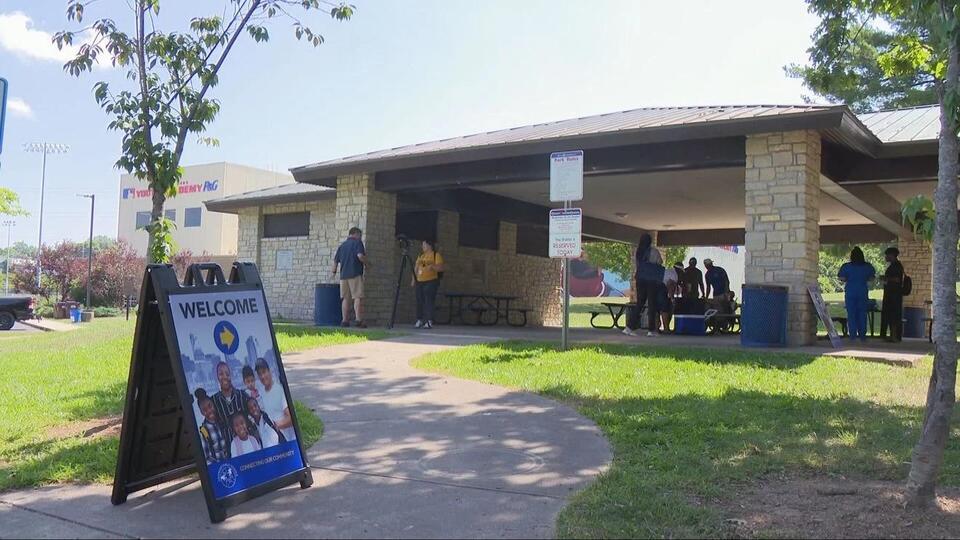 Cincinnati families get the scoop on school changes