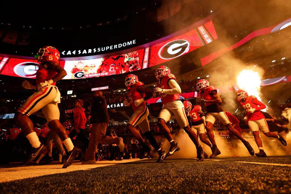 UGA Still Top Dawgs in AP Top 25