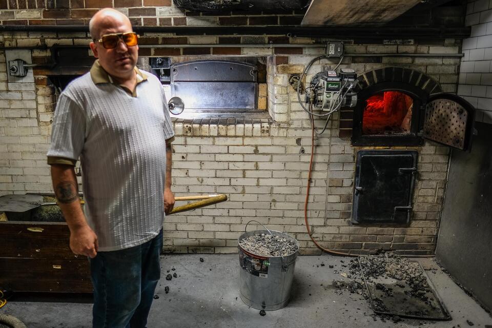 Brooklyn’s oldest coal oven is back—meet Lucky Charlie
