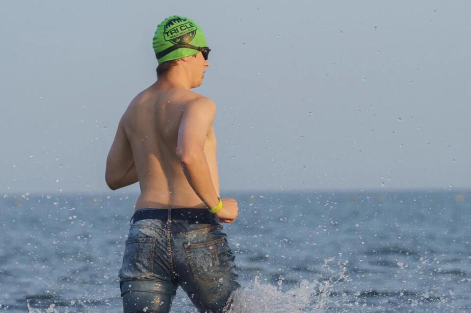 Ohio triathlete rocks jorts, places 2nd!
