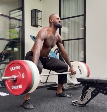 LeBron’s 23rd Season Prep: Sumo Squats & Deadlifts