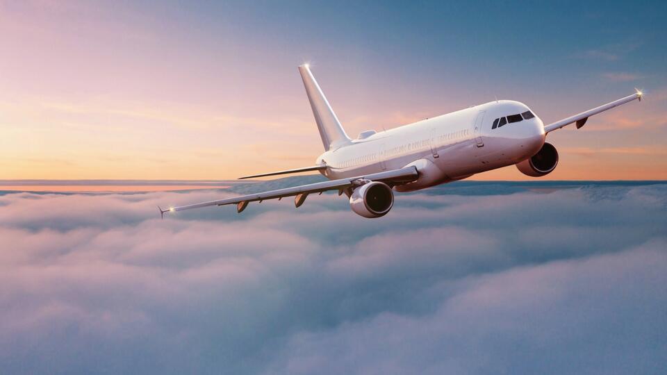 Flight Prices: Where to Save & Where to Splurge