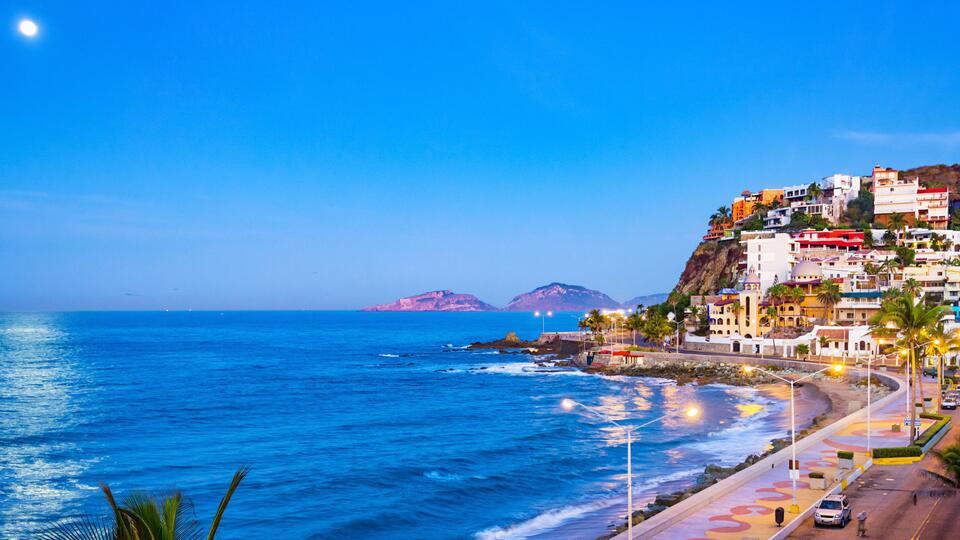 Flight Prices: Where to Save & Where to Splurge