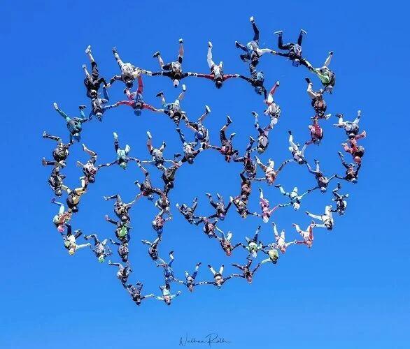 Skydivers Aim to Shatter Vertical Record