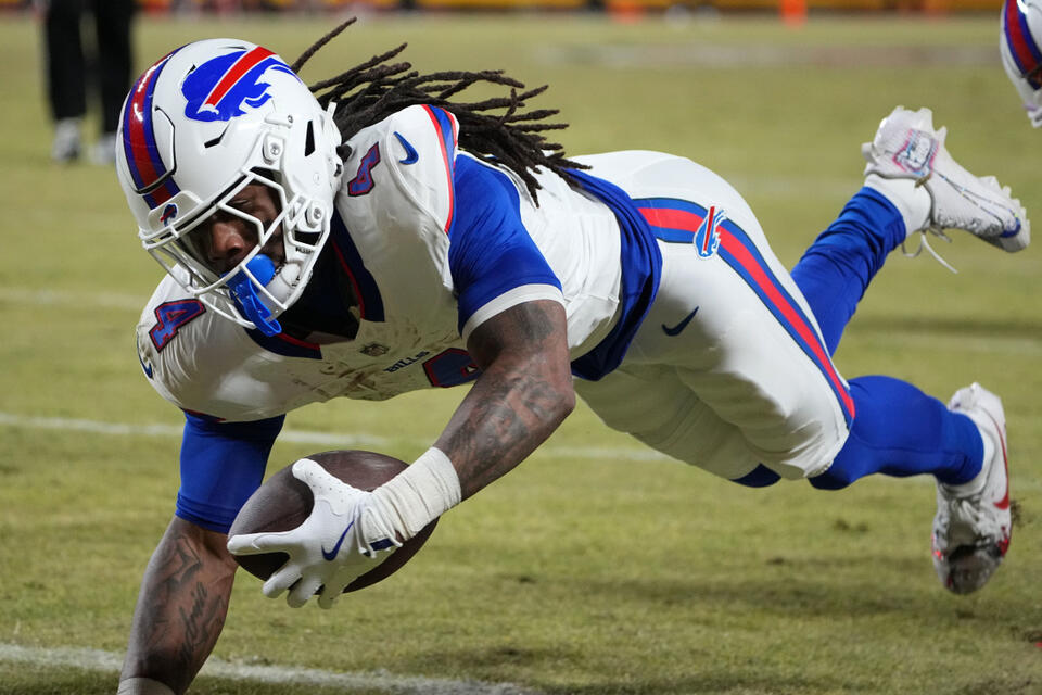 James Cook’s contract standoff shakes up Bills camp
