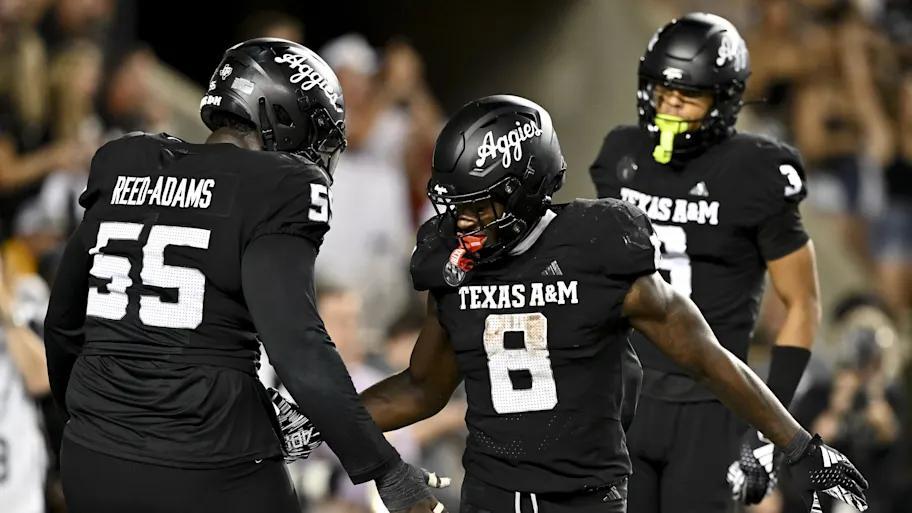 Texas A&M fans react to KJ Edwards’ rival visits