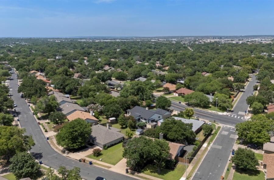 Northwest Austin home prices drop, sales rise