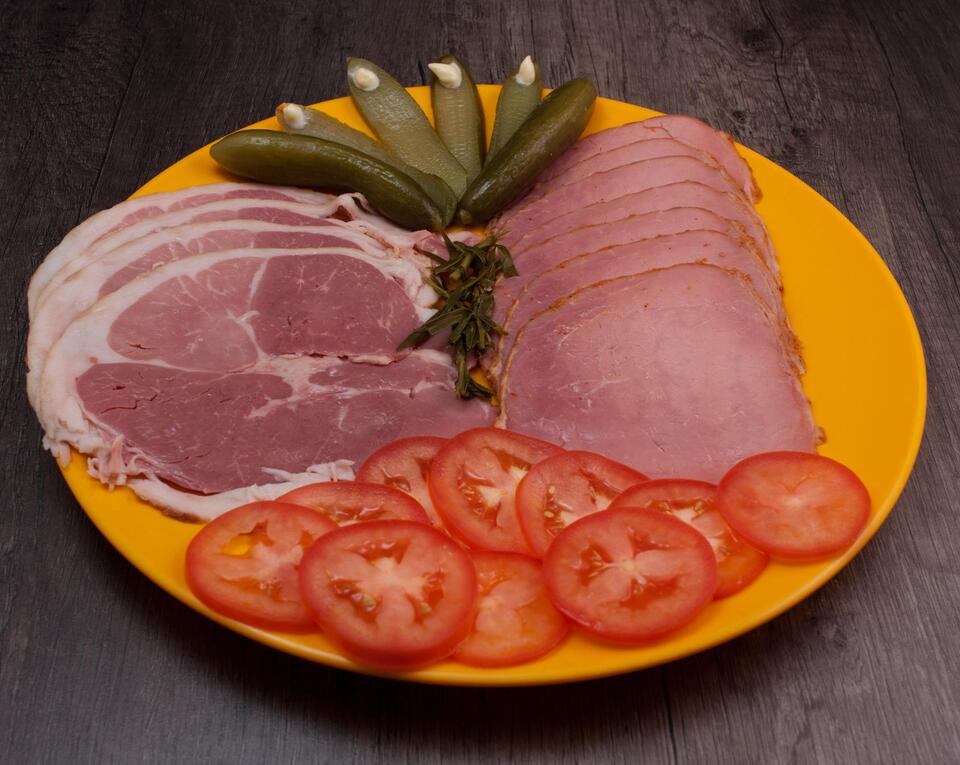 6 Foods You Eat That Could Be Risky!