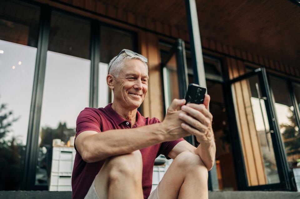Is T-Mobile’s Free iPhone Deal a Game Changer?