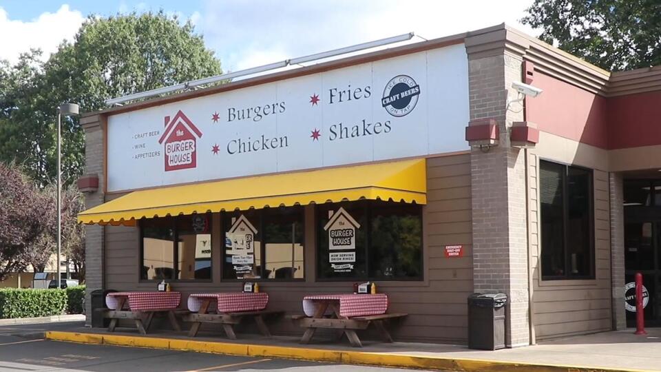 Eugene’s wildest burger: Peanut butter & bacon!
