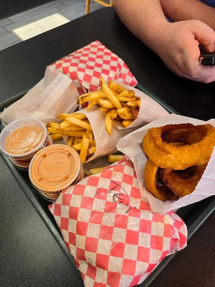 Eugene’s wildest burger: Peanut butter & bacon!