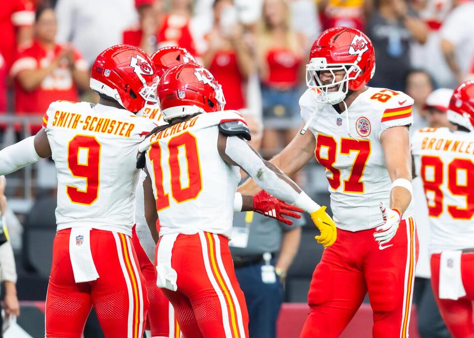 Mahomes Spills on Chiefs Doc Drama 👀