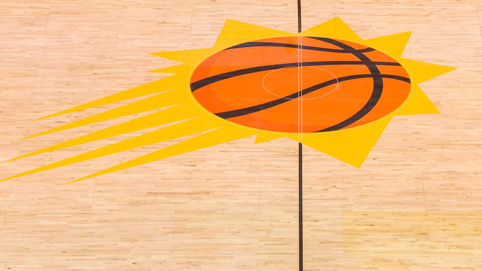 Devin Booker’s $316M deal divides Suns fans