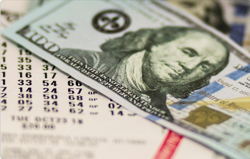 Powerball fever: $526M jackpot has Ohio buzzing