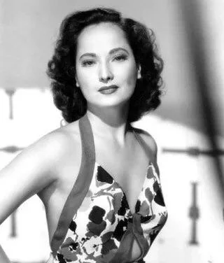Hollywood’s Only Asian Best Actress Nominee Hid Her True Heritage All Her Life, Used Skin Bleaching