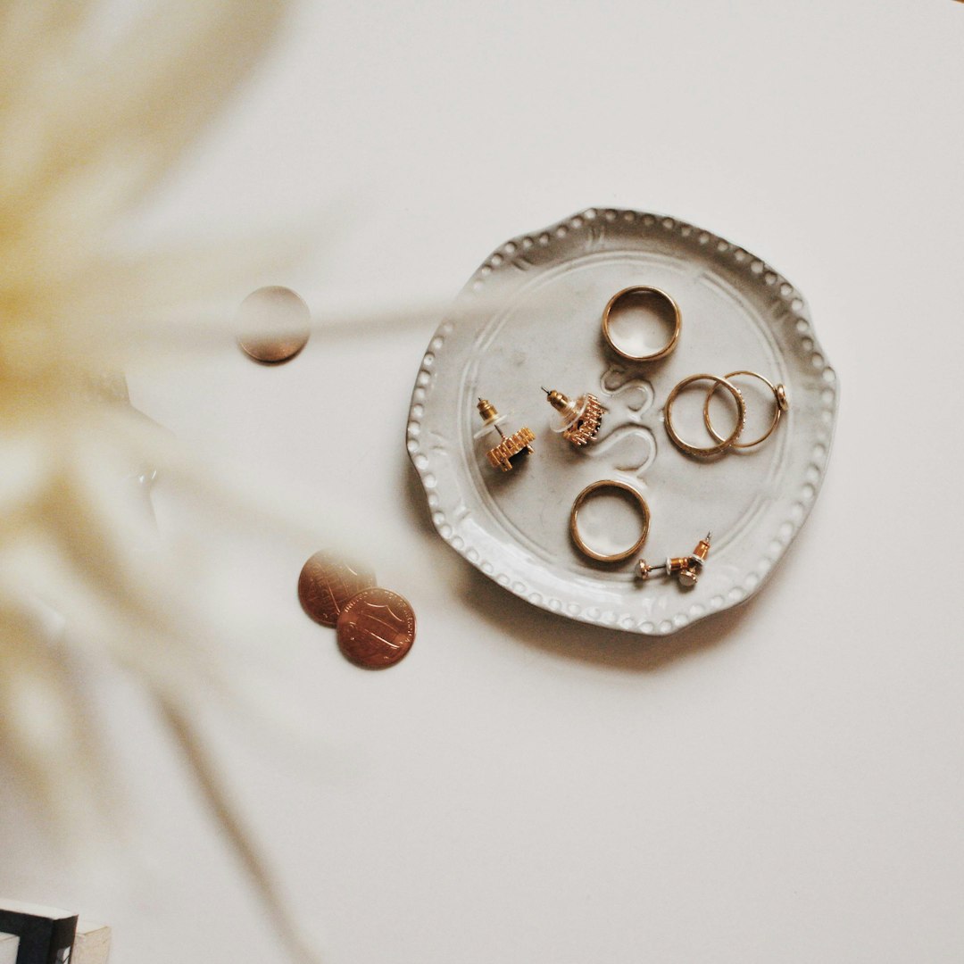 Why I Stopped Taking My Expensive Jewelry On Trips