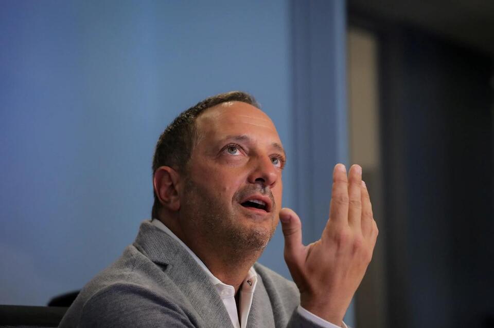 Palantir Stock: Is the Hype Too Hot?