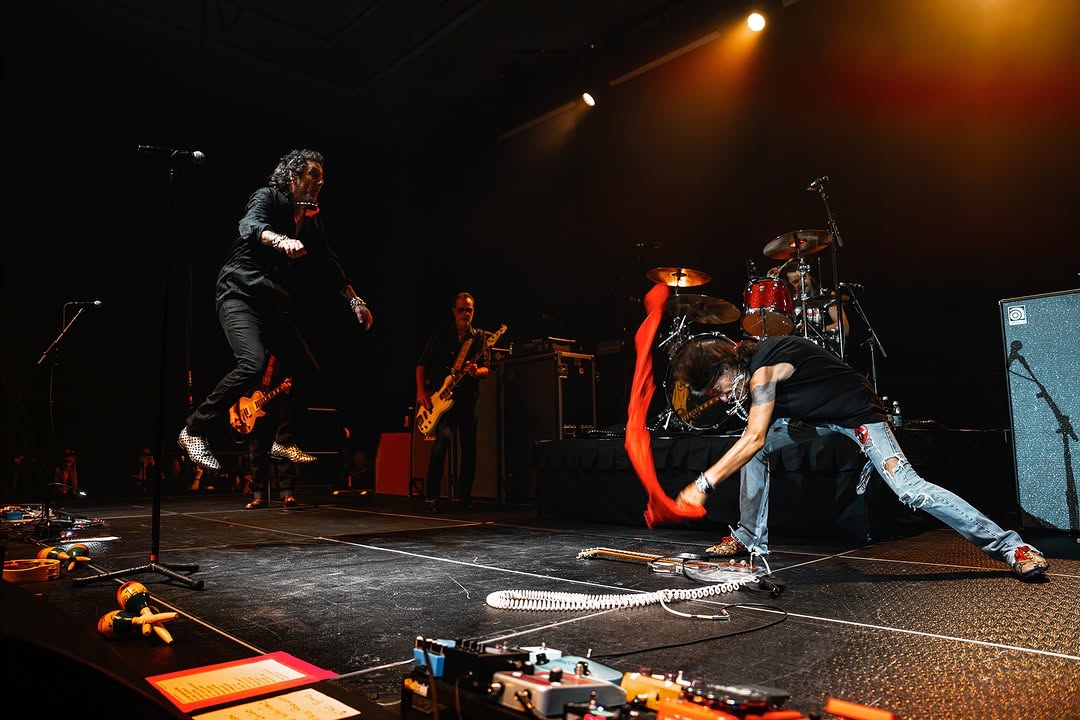 Aerosmith Legends Spill on Eddie Van Halen’s Magic 🎸