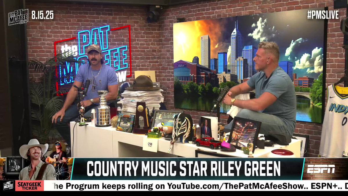 Riley Green Outsells Stapleton in Alabama! 🤯