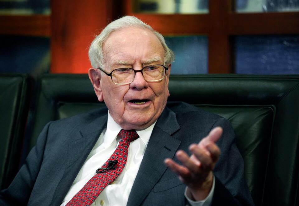 Buffett’s $1.8B Bet: Real Stuff Over Hype