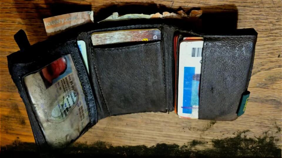 Lost wallet travels 11 years under Ford’s hood
