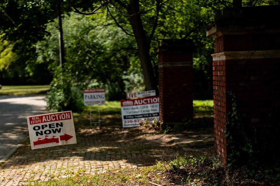 Akron’s grand Parker Home auctioned for $185K