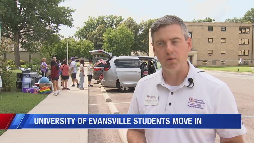 Evansville campus comes alive with move-in day