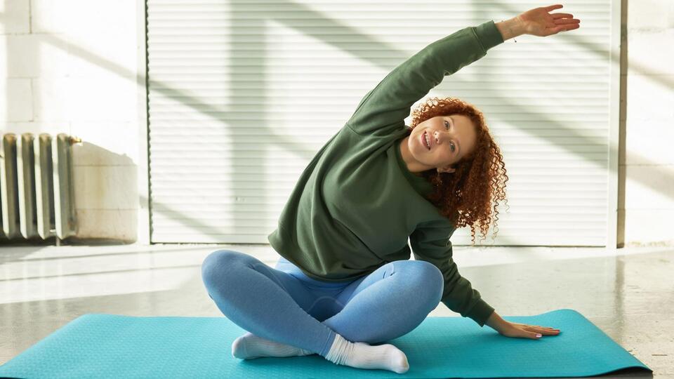 3 Yoga Side Bends You Need to Try