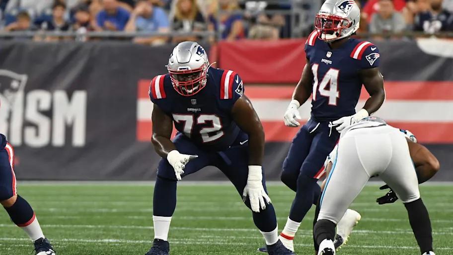 Miami Dolphins shake up offensive line again