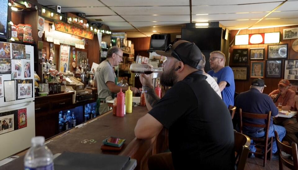 Why Your Burger Is Cheaper With Cash