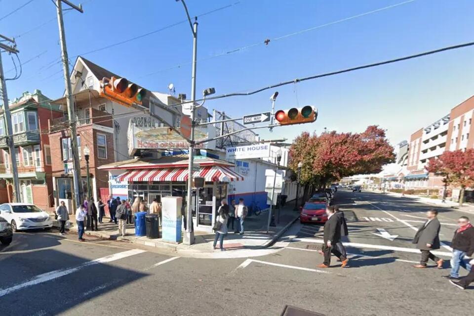 Mount Holly’s favorite chicken spot closes overnight