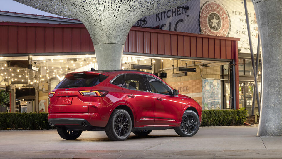 Ford Escape PHEV’s August Lease Is Wild