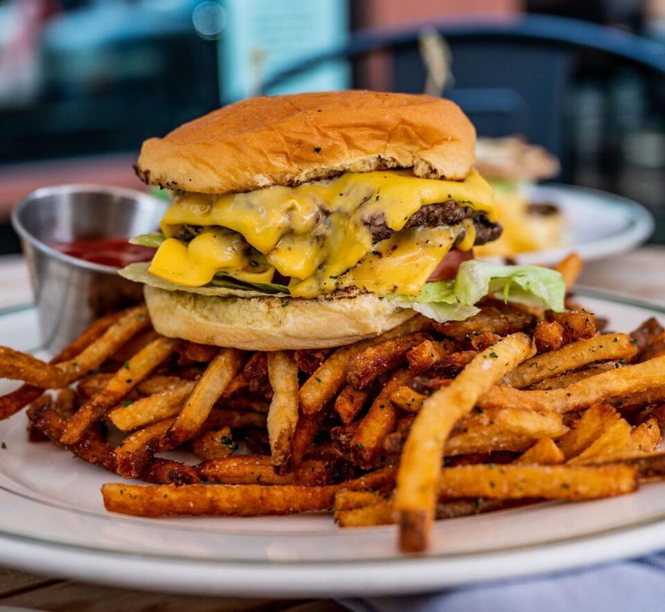 Fort Worth Burger Week: $7 burgers & big prizes!