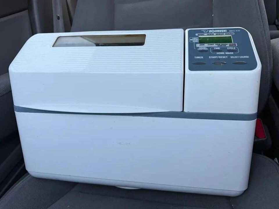 Scored a $300 Bread Maker for $8?!
