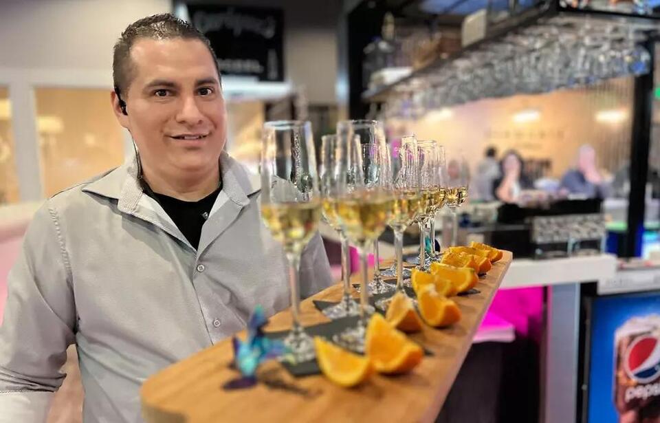 Kuna’s Enrique’s launches all-you-can-eat lunch!
