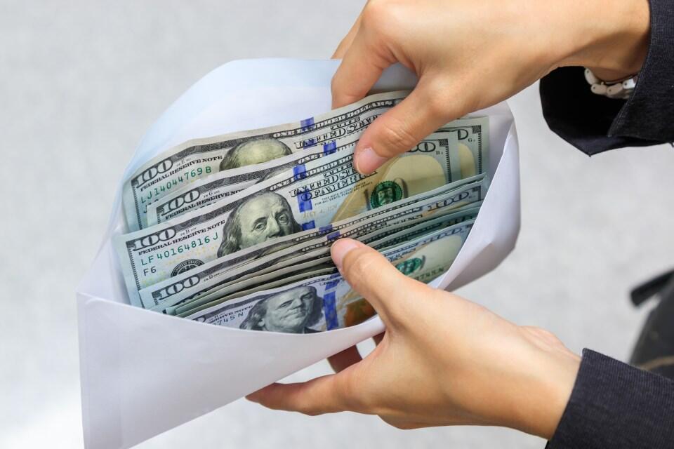 Parents Can Claim School Lunch Fee Cash!