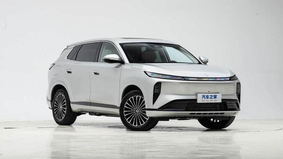 This Hybrid EV’s Range Is Wild