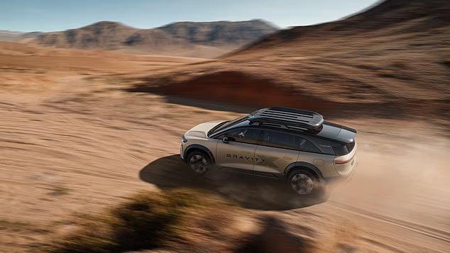 Lucid’s New SUV Is Faster Than a Porsche?!