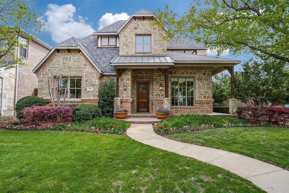 Inside Elm Thicket’s most stunning Tudor home