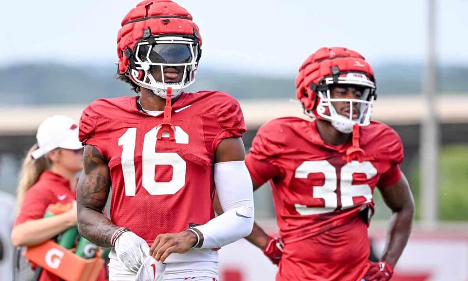 Mitchell’s Loyalty Shines in Razorback Secondary