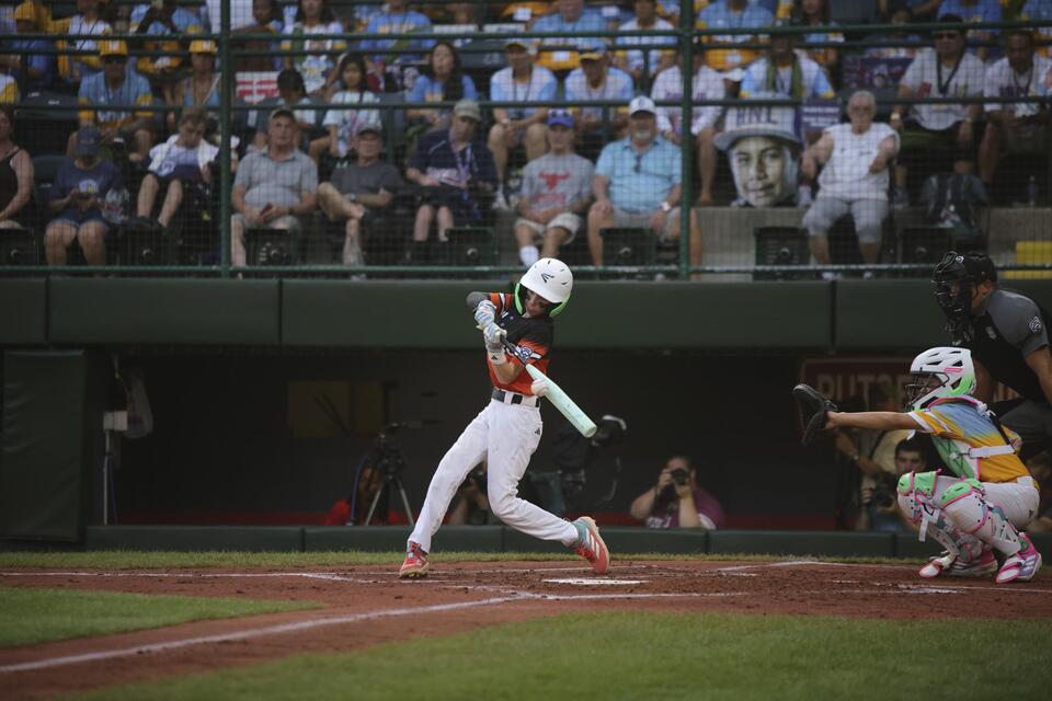 Fairfield's Fifth-Inning Fireworks Stun Honolulu