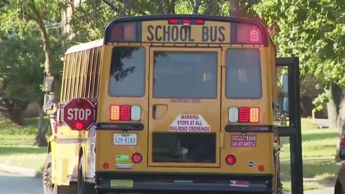 Houston mom’s bus stop struggle hits home