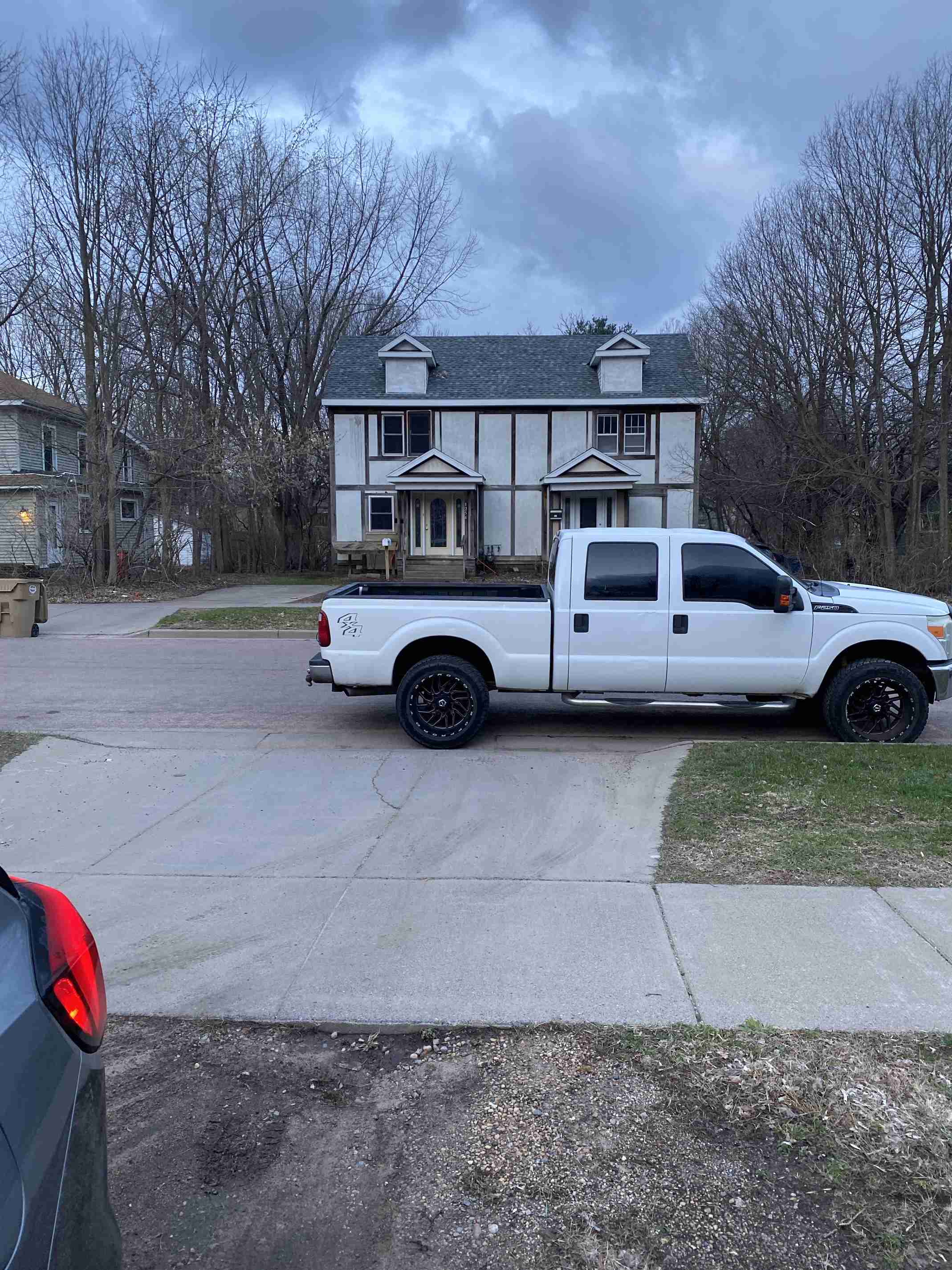 the HOA that banned pickup trucks