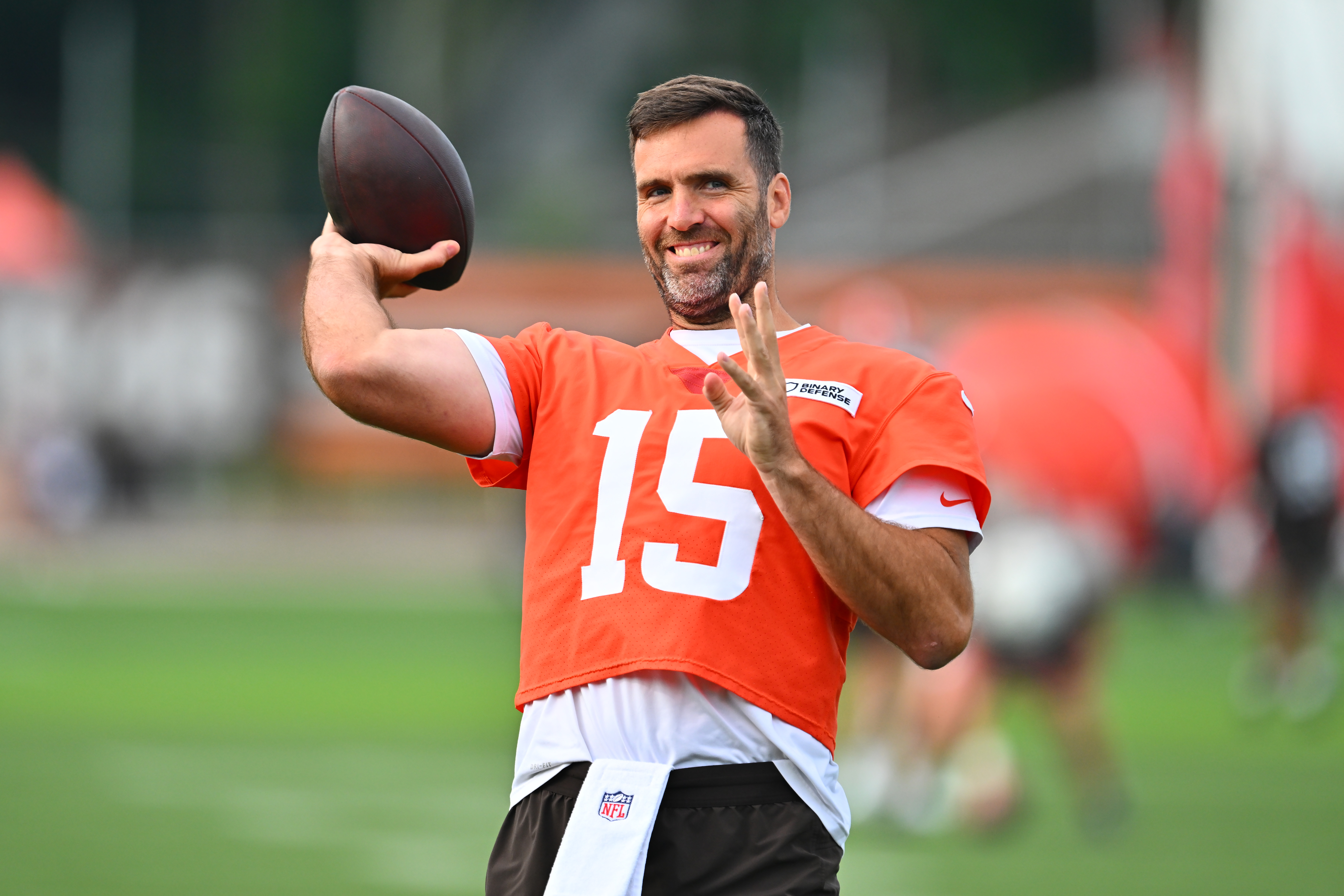 Cleveland's QB showdown heats up