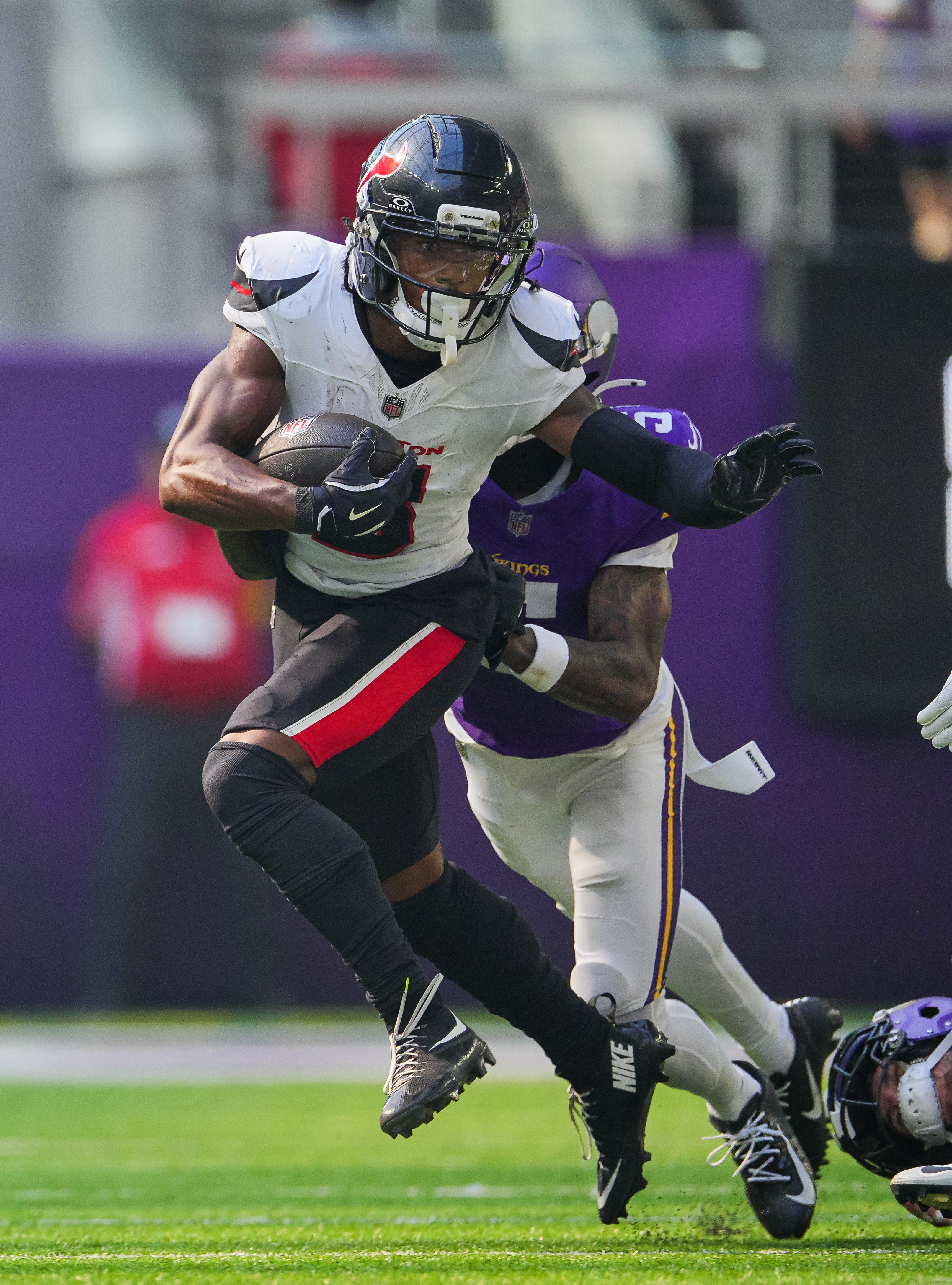 Eagles' Metchie Move: Game-Changer?