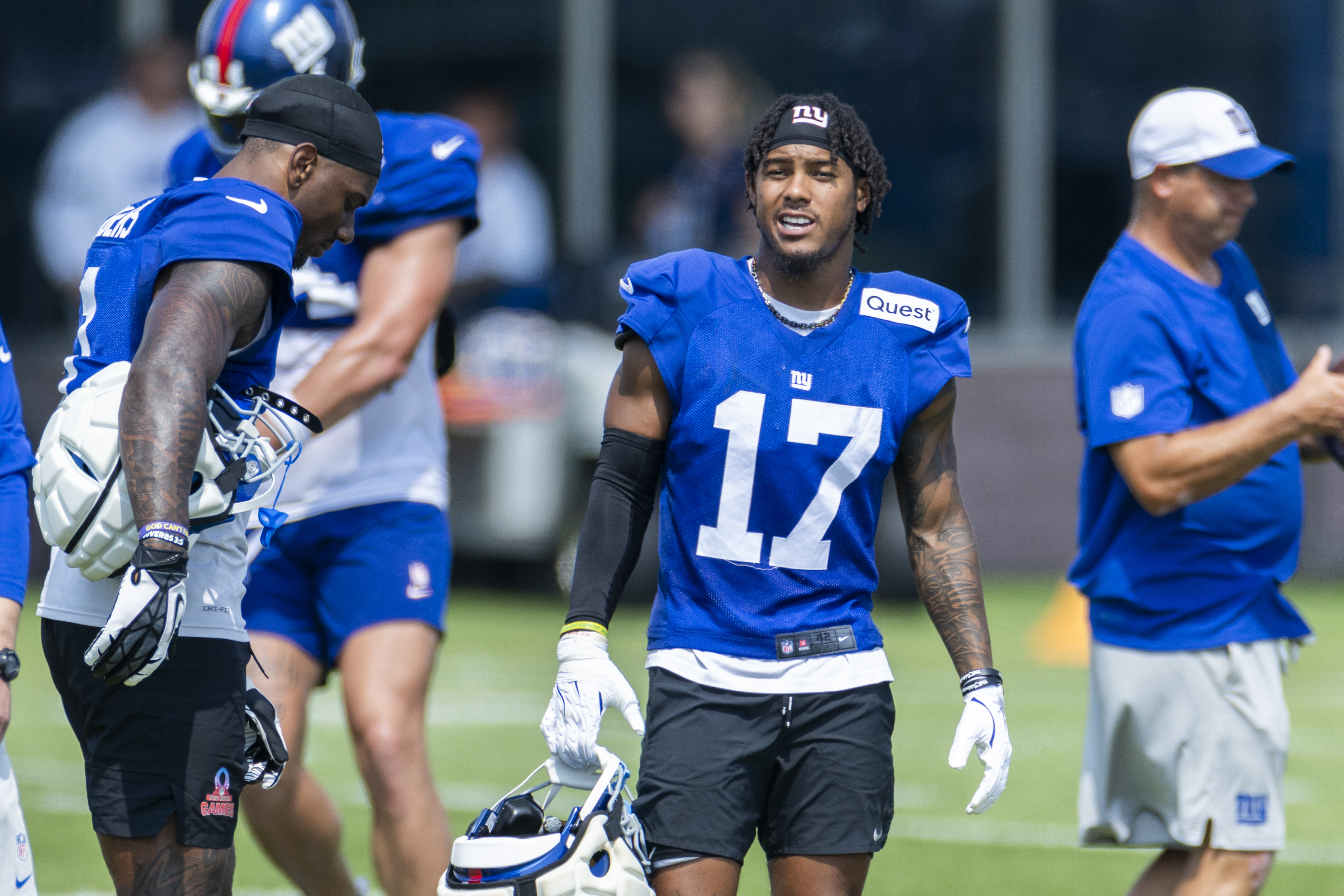 Giants' Tough Calls: Robinson & McFadden