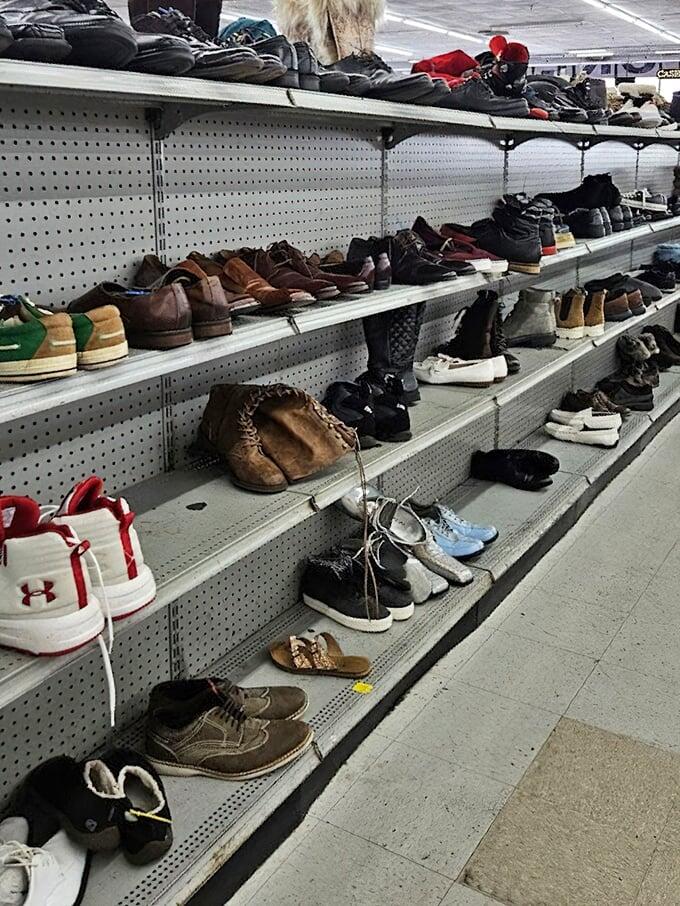 Lawrenceville’s thrift store treasure hunt